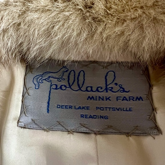 Luxurious Cream Fur jacket - Picture 4 of 11